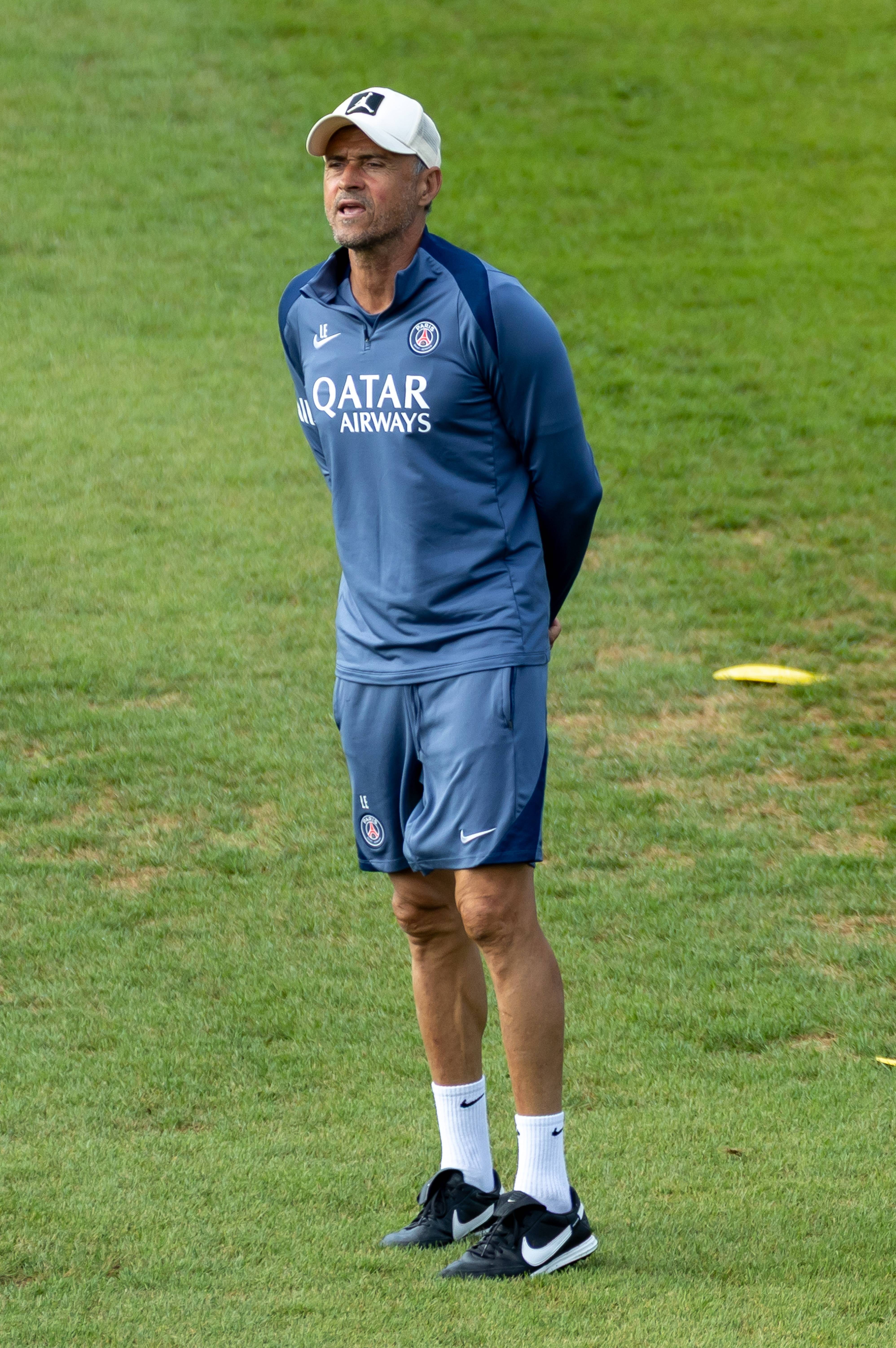 从巴黎圣日耳曼强势反弹备战荷甲到皇家社会内部沟通备战德甲，集结日达拉斯独行侠战术微调的简单介绍