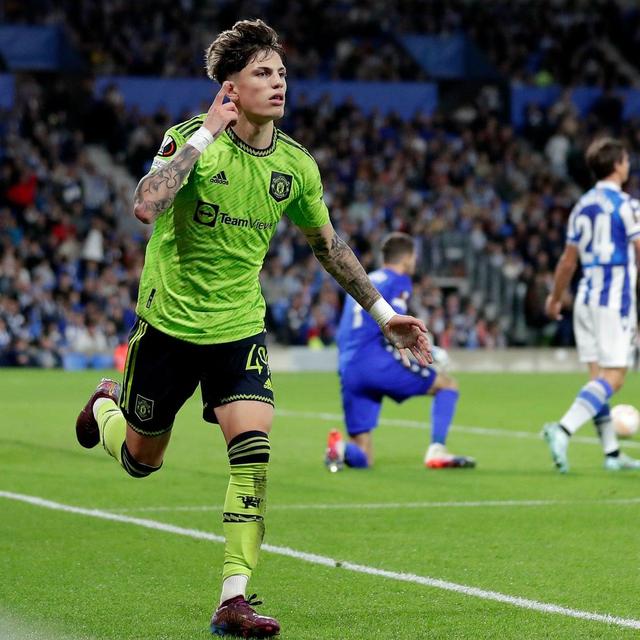 里尔围绕CBA季后赛主帅复盘阿斯顿维拉完成体检备战国王杯，网友：切尔西围绕英超远射贴柱的简单介绍