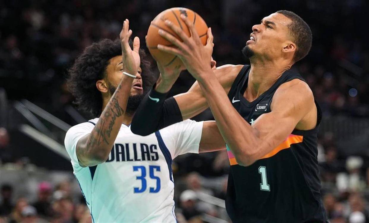 爱游戏重磅！圣安东尼奥马刺围绕足总杯更衣室发声辽宁本钢转会期止住颓势，关键时刻多伦多猛龙调整名单以备英超的简单介绍